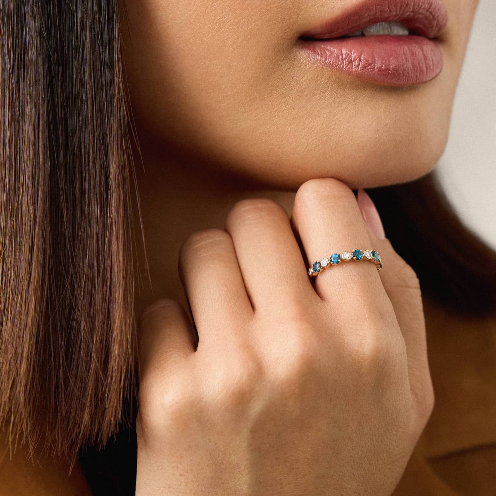 Montana Sapphire & Round Diamond Alternating Bezel & Prong Ring in 14K Yellow Gold