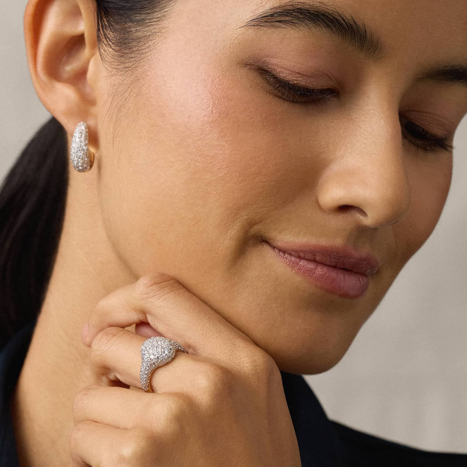 Modern Pave Oval Signet Ring in 14K Yellow Gold With Diamonds