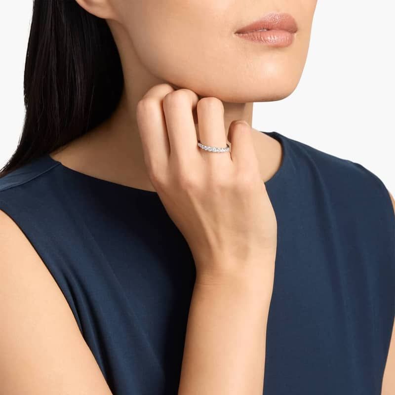 Selene Graduated Diamond Anniversary Ring in Platinum (5/8 ct. tw.)