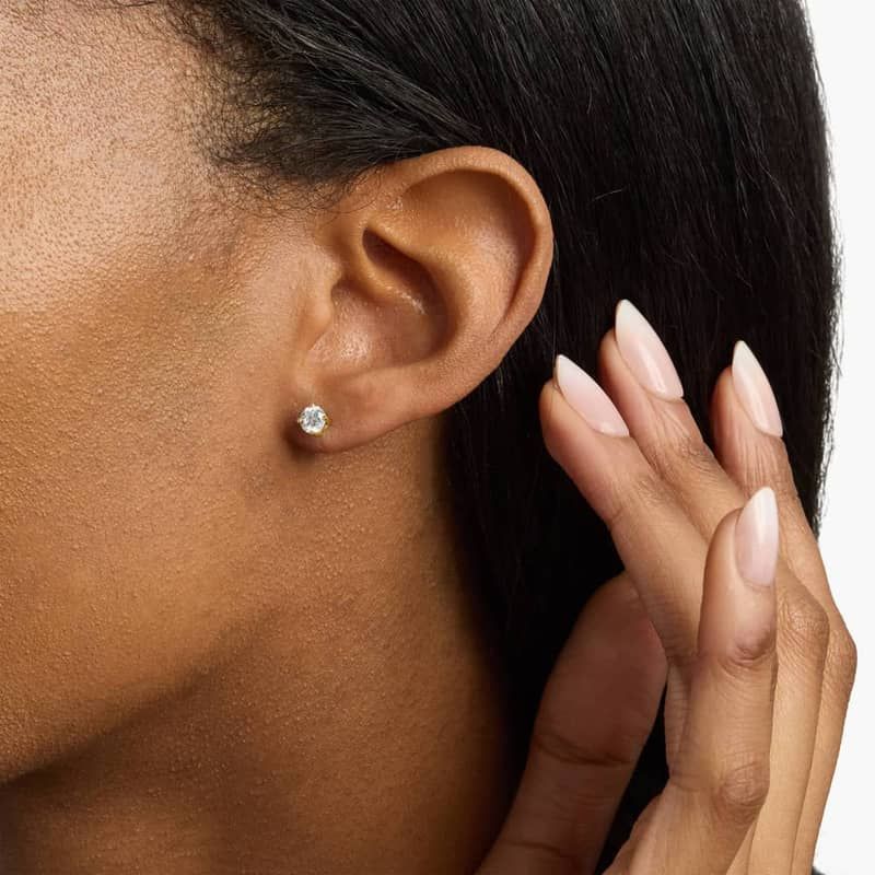 Diamond Stud Earrings in 14k Yellow Gold (3/4 ct. tw.)