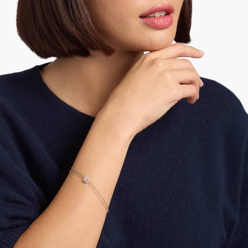 Cushion Cut Diamond Halo Bracelet in 14k White Gold (1/3 ct. tw.)