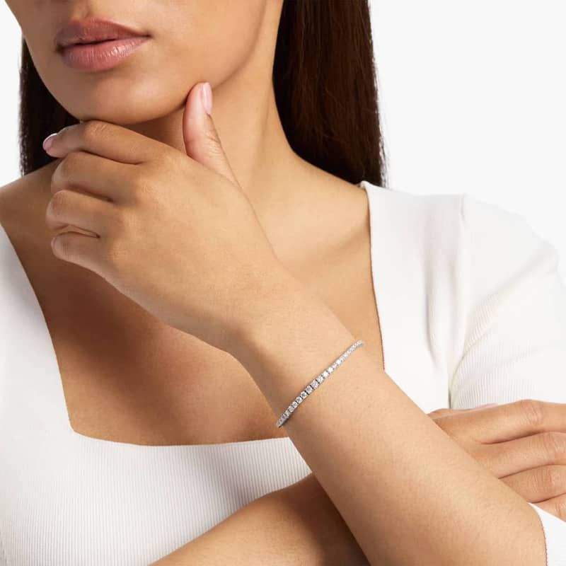 Graduating Diamond Bolo Bracelet in 14k White Gold (2 ct. tw.)