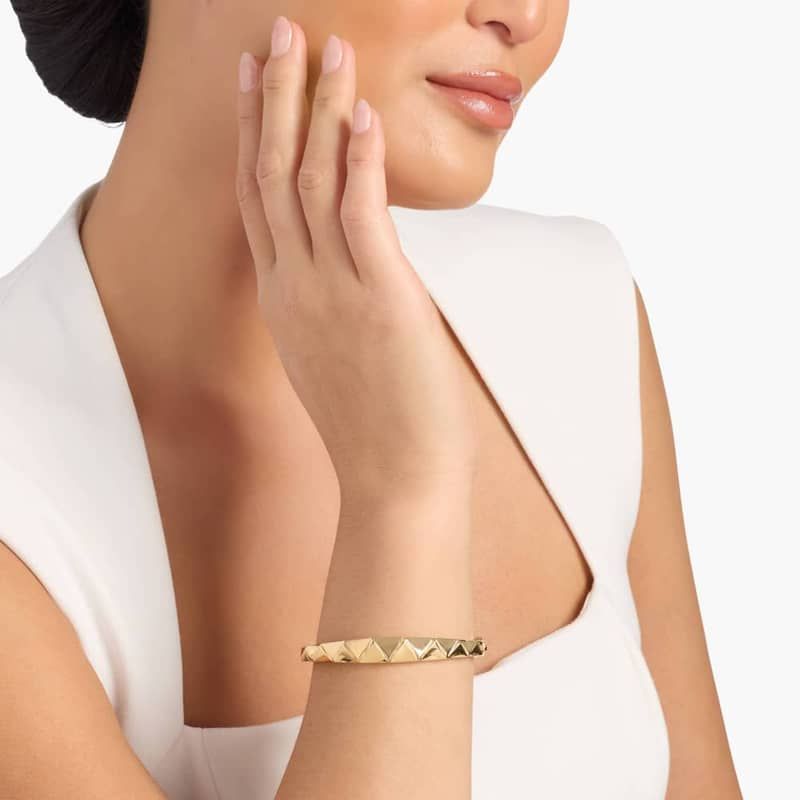 6.75" Zig-Zag Bangle Bracelet in 14K Yellow Gold