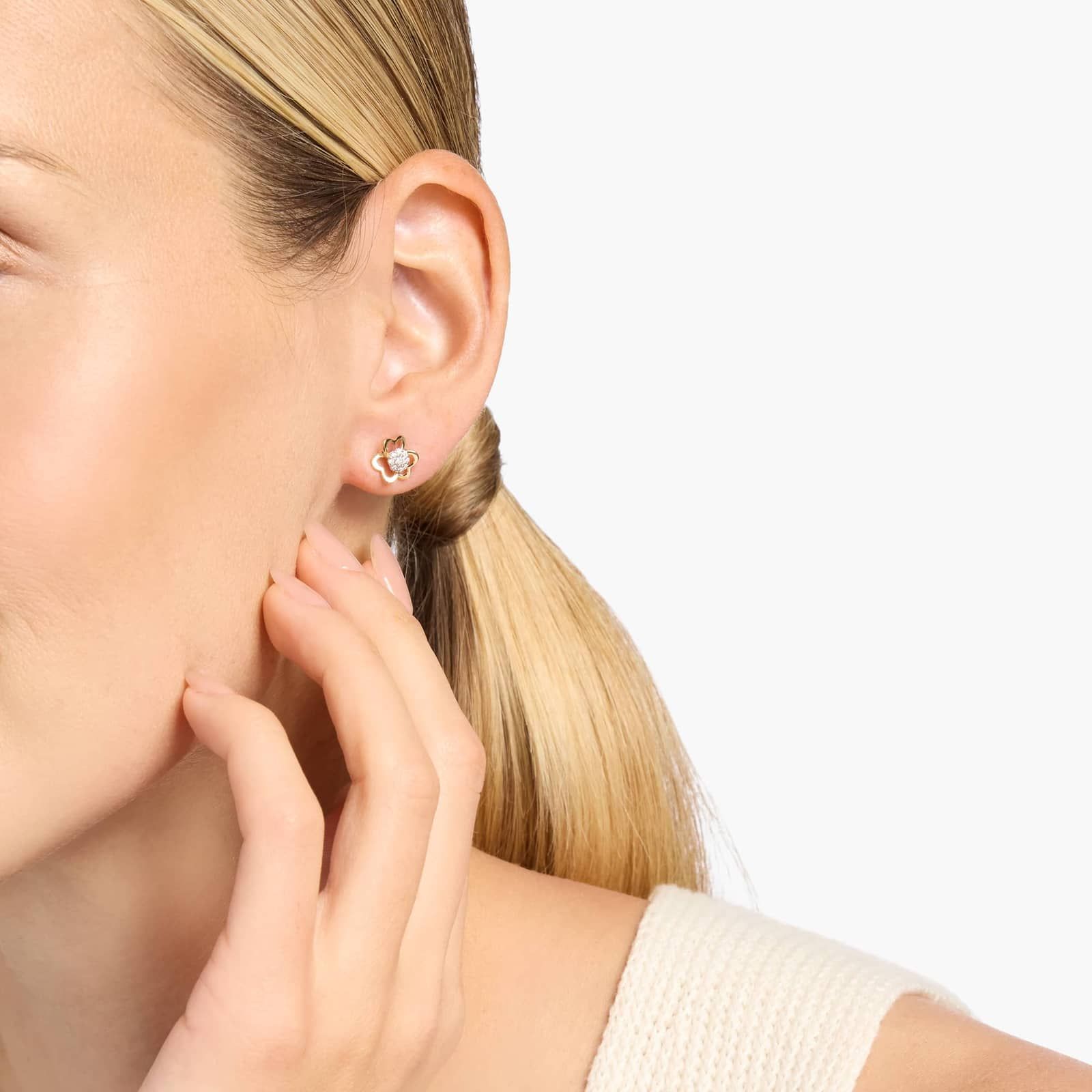 Heart Petal Diamond Flower Stud Earrings in 14K Yellow Gold (1/7 Ct. Tw.)