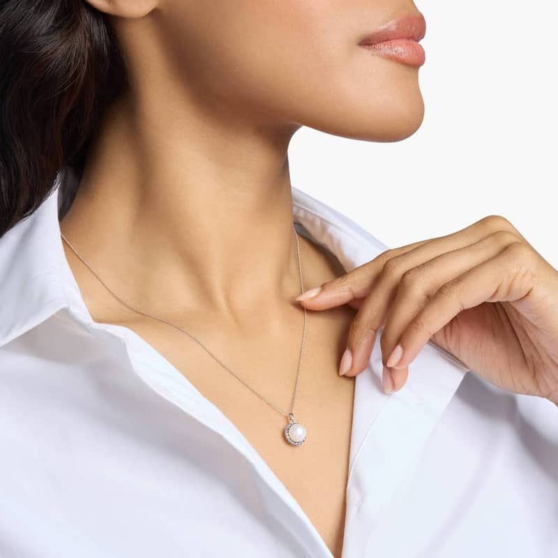 Freshwater Cultured Pearl and Sapphire Pendant in 14k White Gold (8mm)