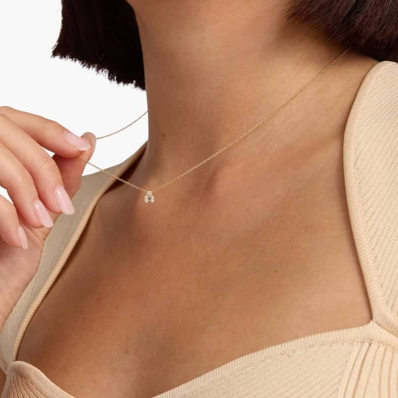 Baguette and Round Diamond Pendant in 14k Yellow Gold (1/3 ct. tw.)