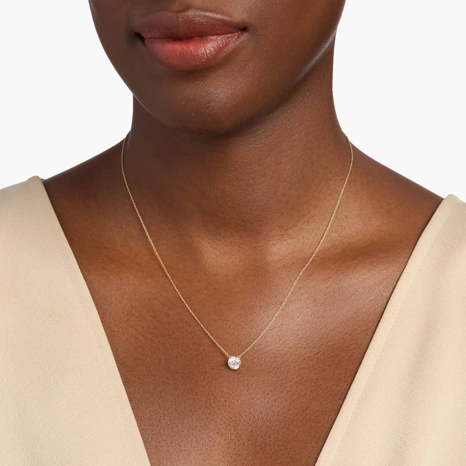 Diamond Round Partial-Bezel Solitiare Pendant in 14K Yellow Gold (1 Ct. Tw.)