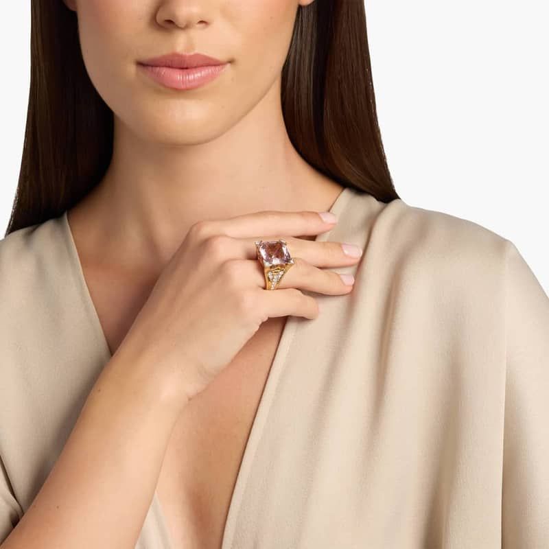 Extraordinary Collection: Cushion Cut Morganite and Diamond Ring in 18k Yellow Gold (17x17mm)
