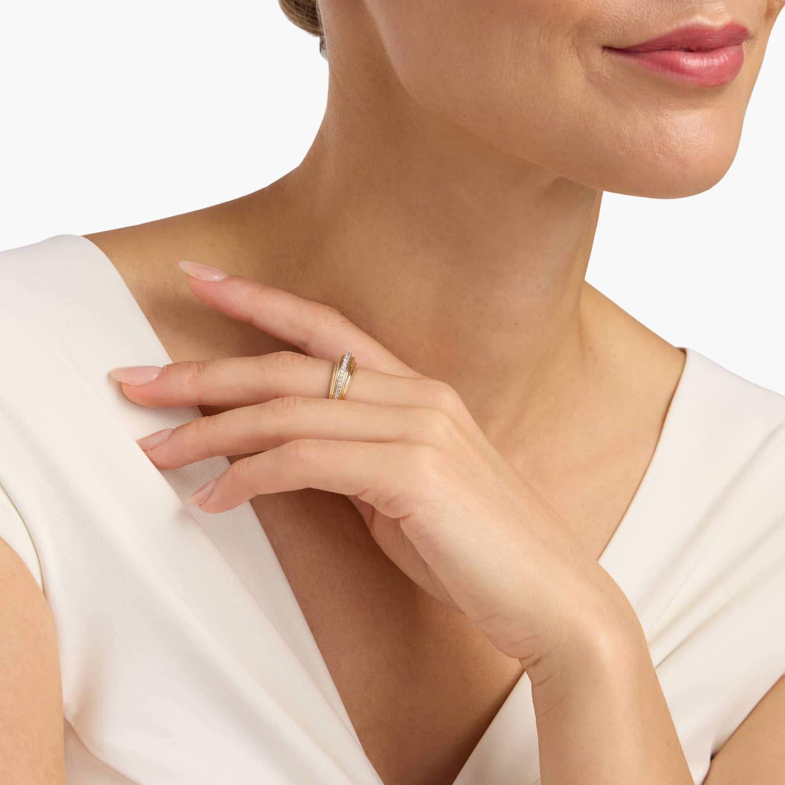 Graduated Diamond Puffy Ring in 14K Yellow Gold (1/4 Ct. Tw.)