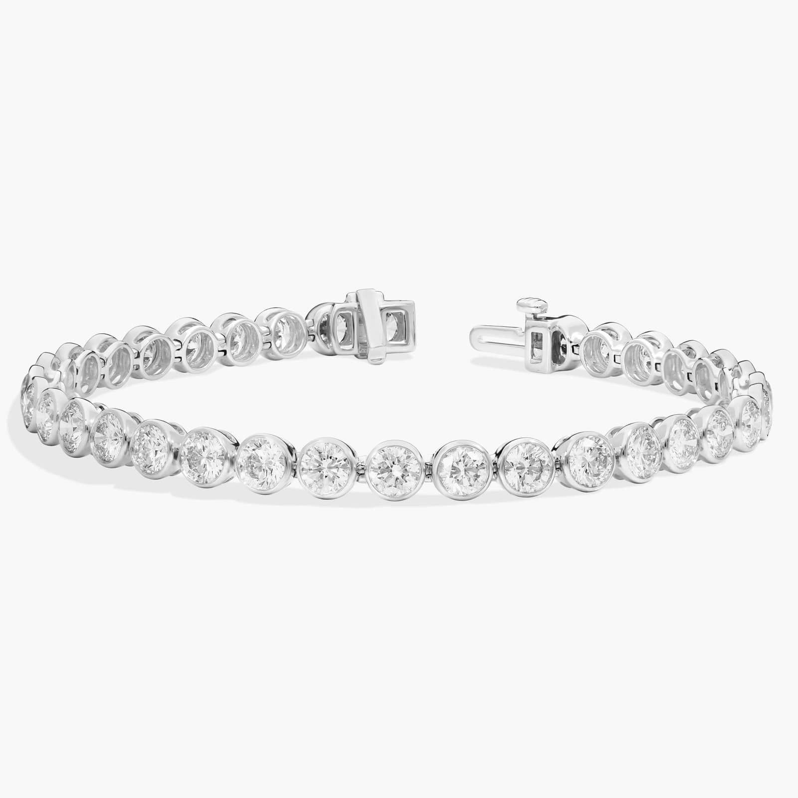 Bezel Tennis Bracelet With 10 CTW Round Diamonds in Platinum