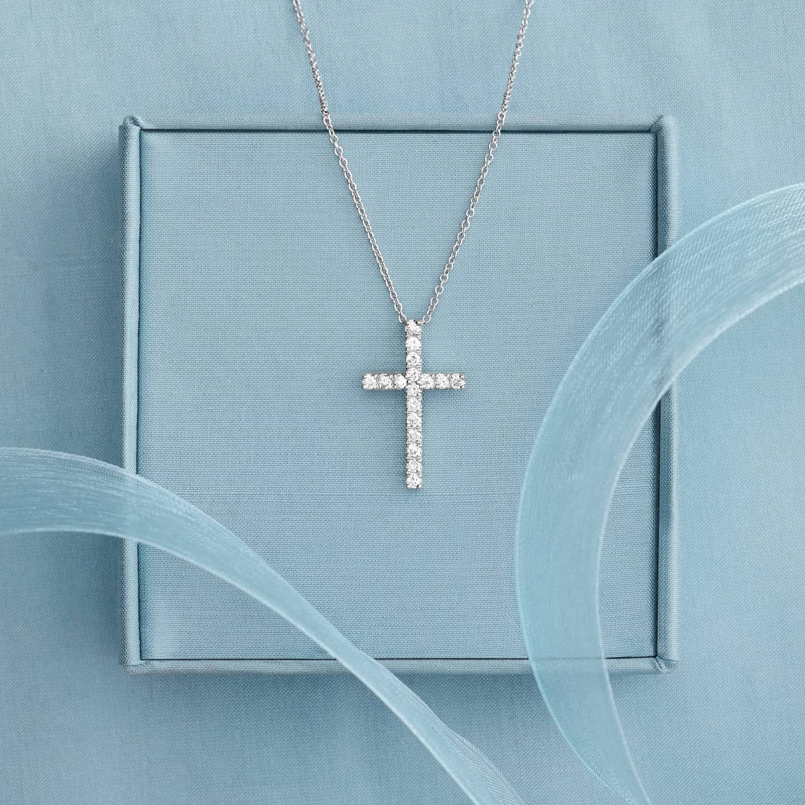 Riviera Pavé Lab-Grown Diamond Cross Necklace in 14K White Gold (1/2 ct. tw.)