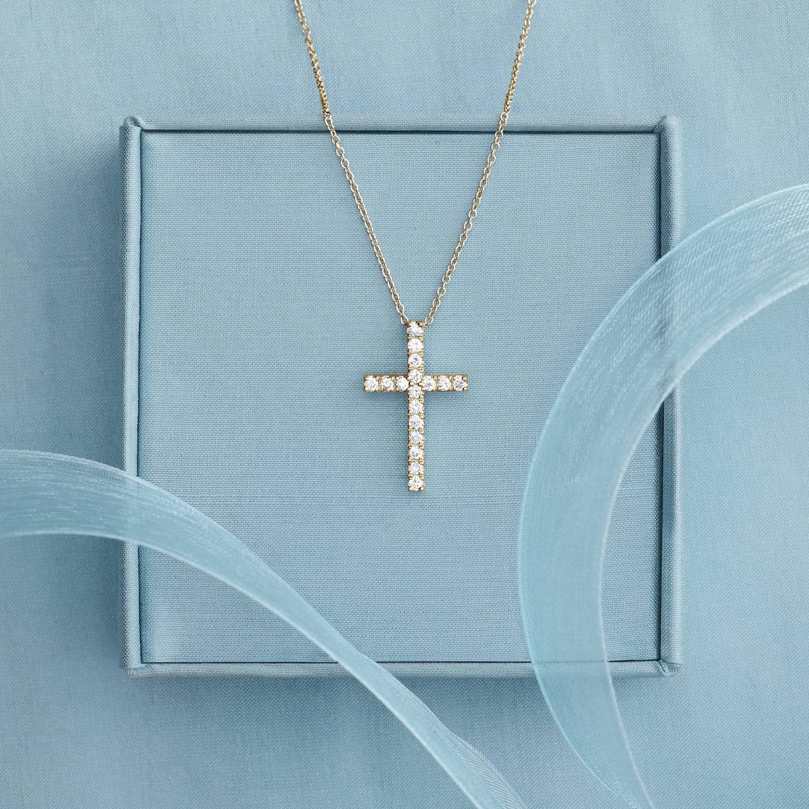 Riviera Pavé Lab-Grown Diamond Cross Necklace in 14K Yellow Gold (1/2 ct. tw.)