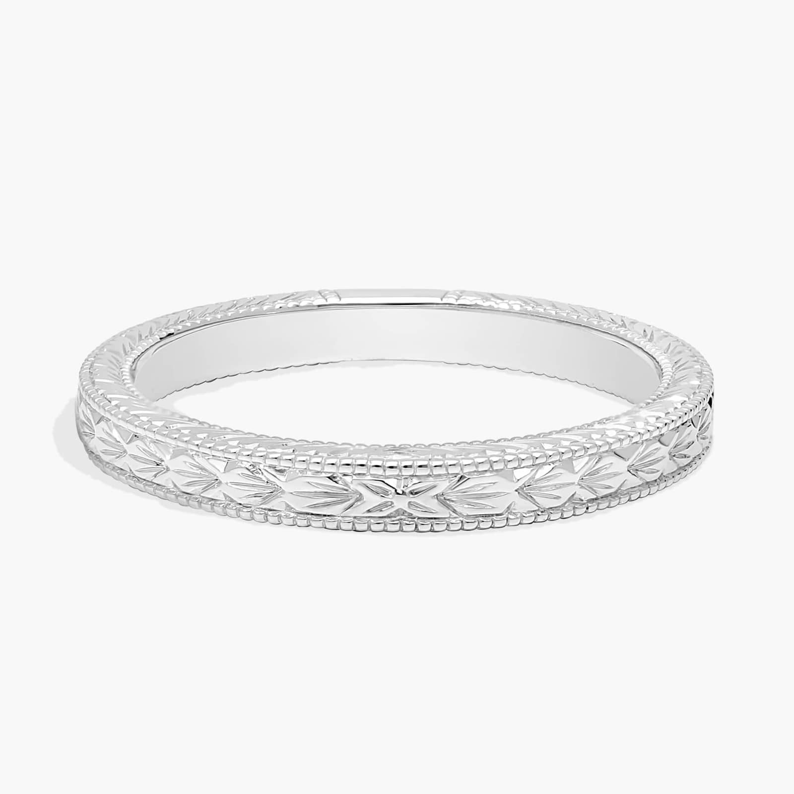 Hand-Engraved Wedding Ring in 14k White Gold (2.1 mm)