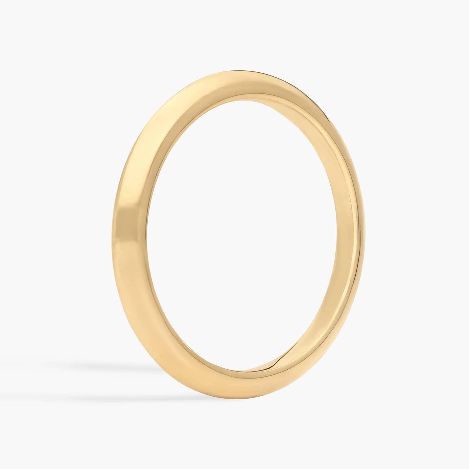 Knife Edge Wedding Ring in 18k Yellow Gold (2 mm)