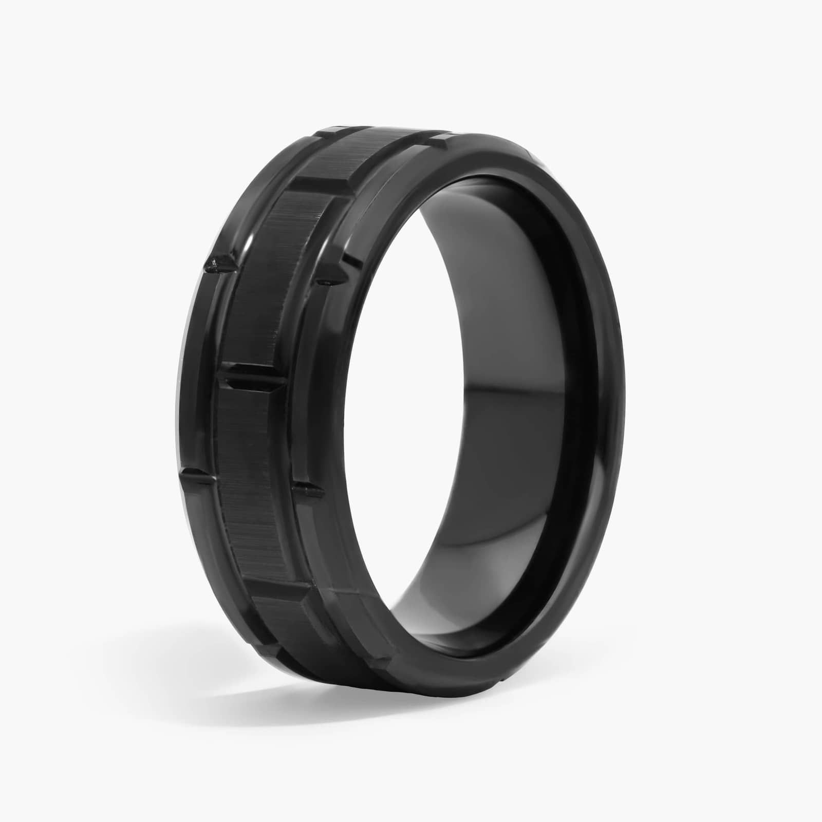 Link Wedding Ring in Black Tungsten Carbide (8mm)