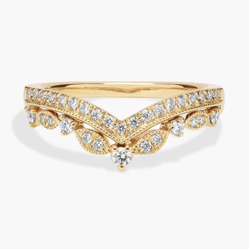 Regal Curved Diamond Ring in 18k Yellow Gold (1/4 ct. tw.)