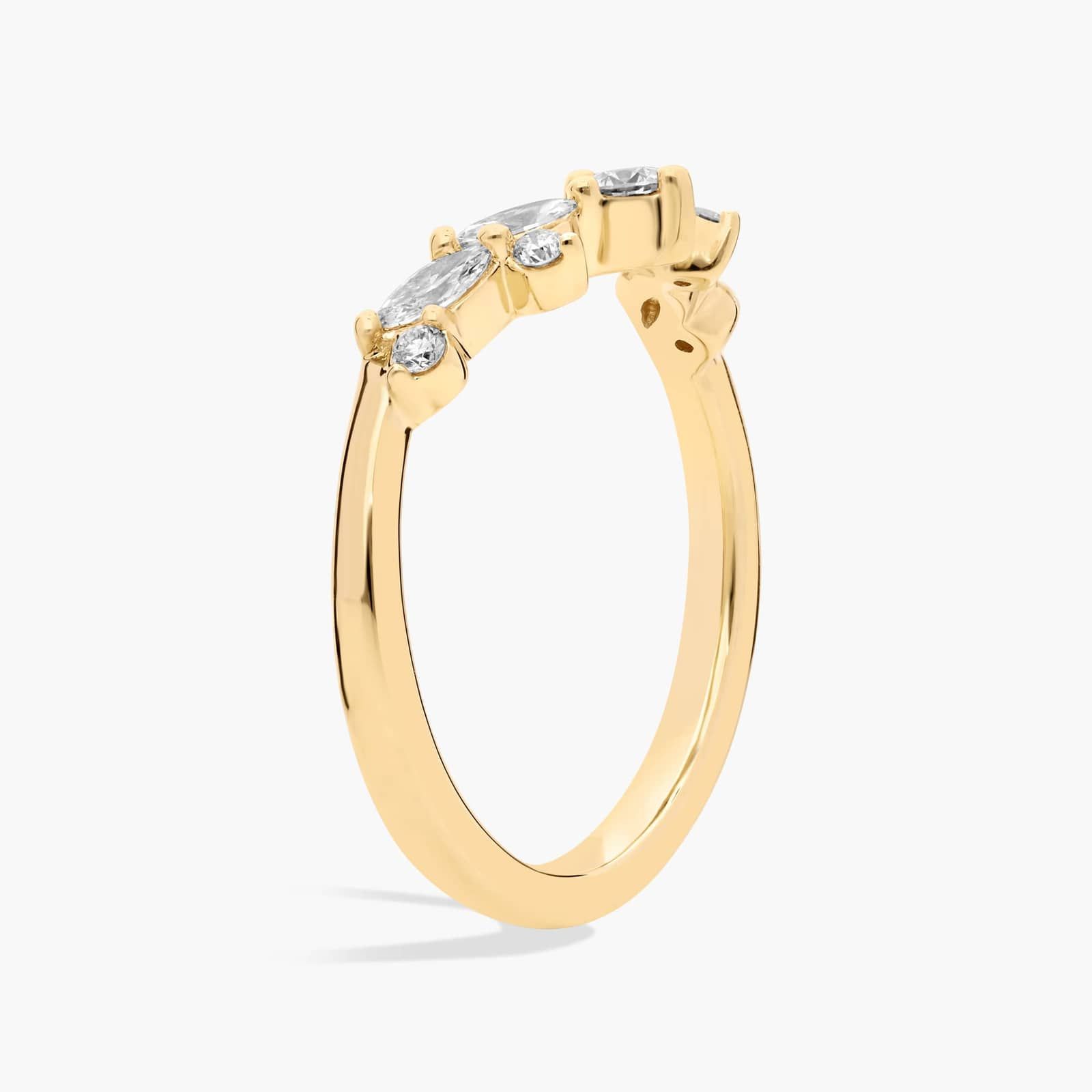 Curved Diamond Chevron Ring in 18K Yellow Gold (1/3 Ct. Tw.)