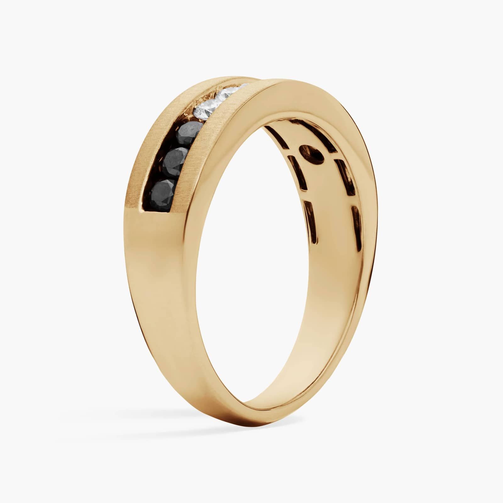 Black and White Diamond Wedding Ring in 18K Yellow Gold (5/8 Ct. Tw.)