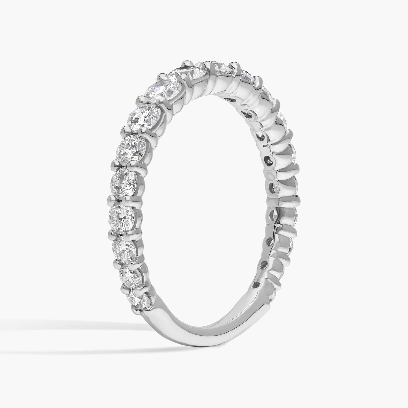 Graduating Diamond Shared Prong Wedding Ring with 1 CTW Round Cut Lab-Grown Diamonds in 14K White Gold