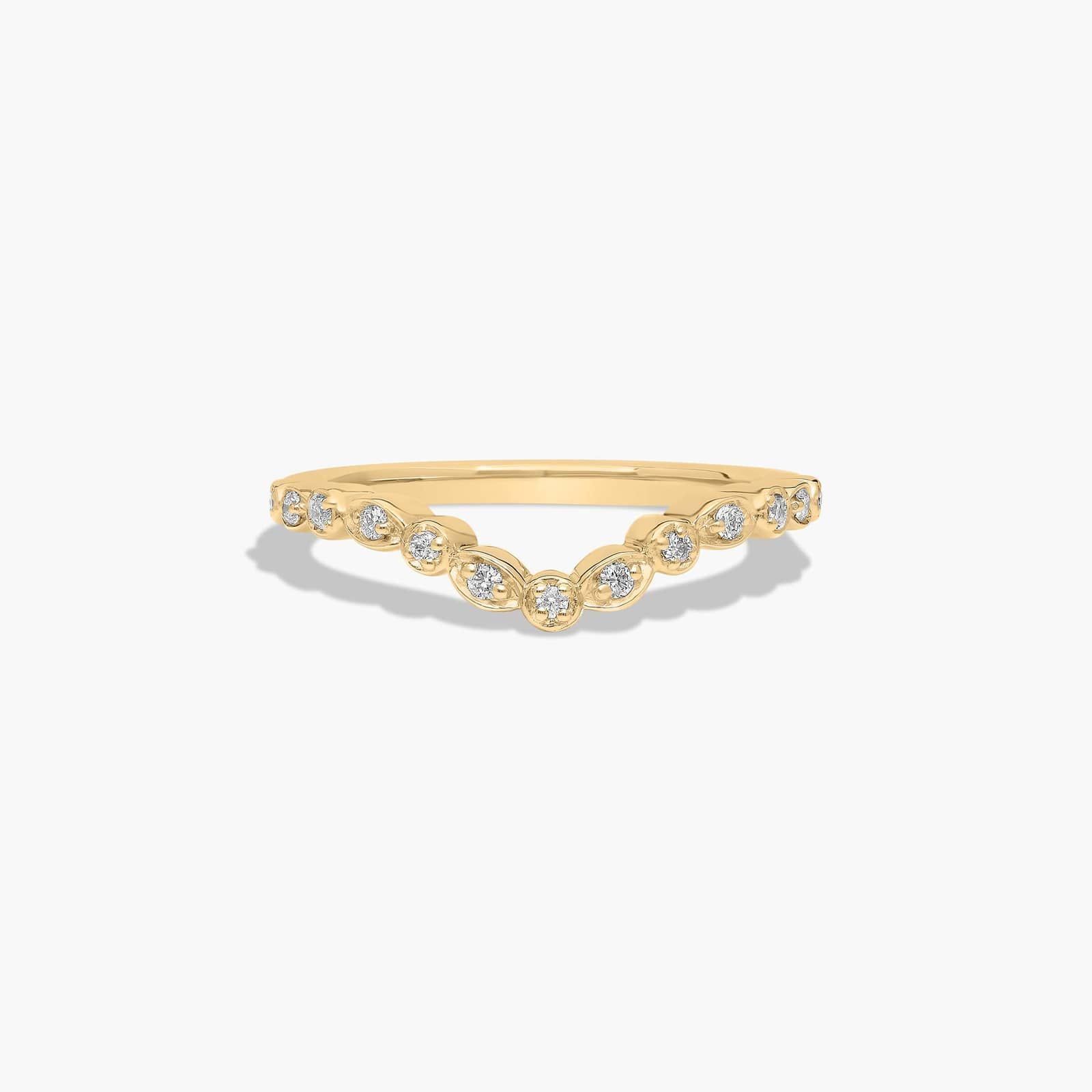 14K Yellow Gold Alternating Shape Diamond Band