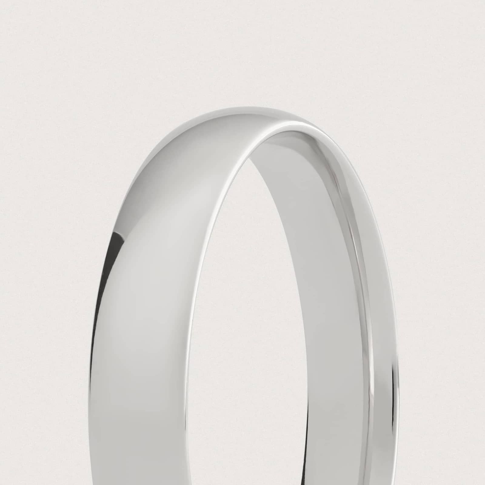 Mid-weight Comfort Fit Wedding Ring in Platinum (4mm)