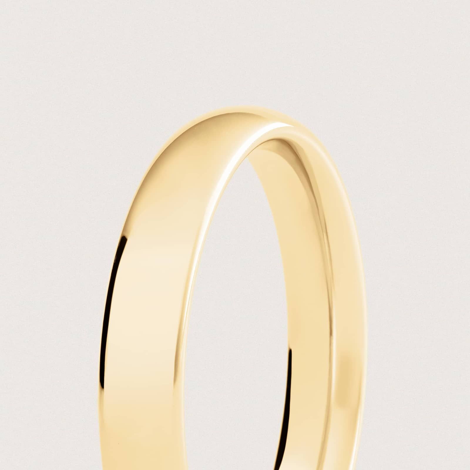 Skyline Comfort Fit Wedding Ring in 18k Yellow Gold (4mm)