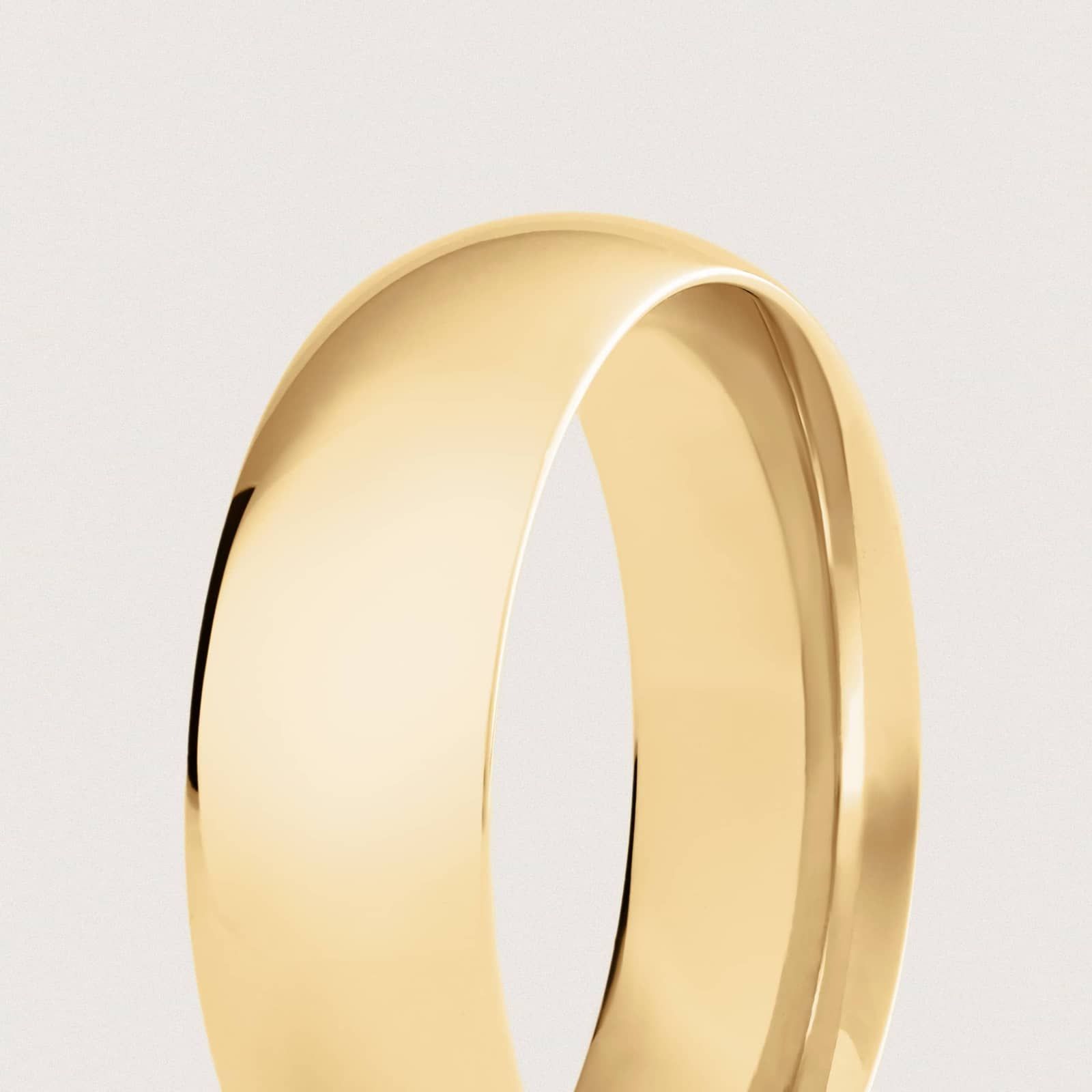 Skyline Comfort Fit Wedding Ring in 14k Yellow Gold (7mm)
