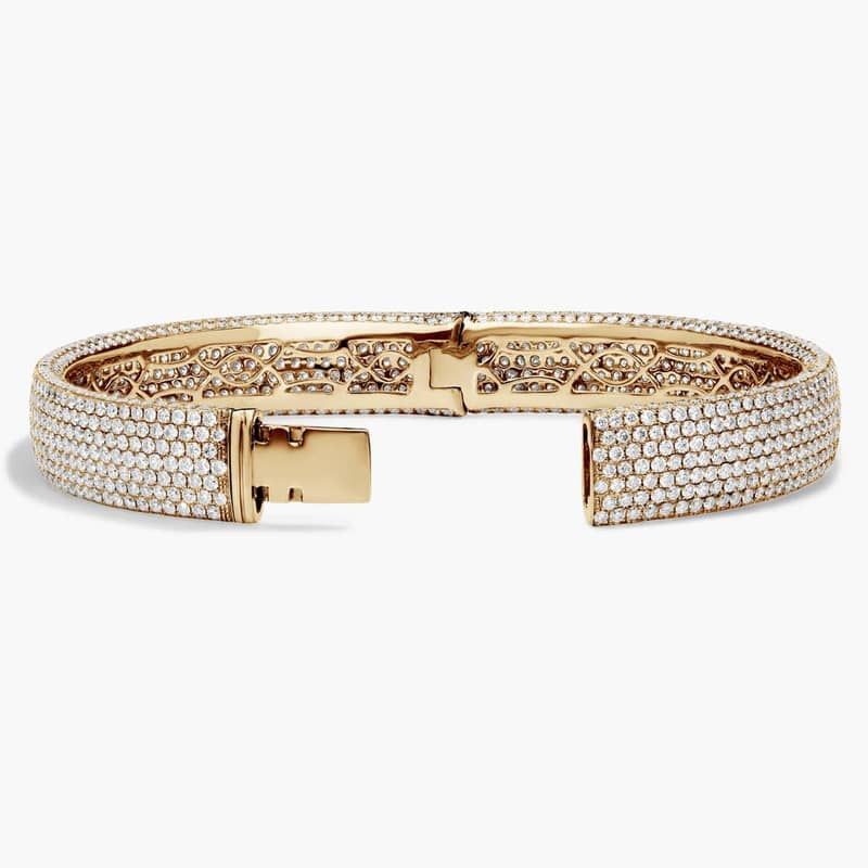 Diamond Pavé Bangle Bracelet in 18K Yellow Gold (15 ct. tw.)