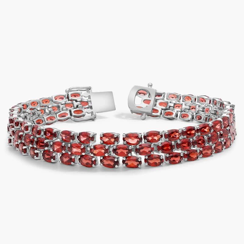 Trio Oval Garnet Bracelet in Sterling Silver (5x3mm)