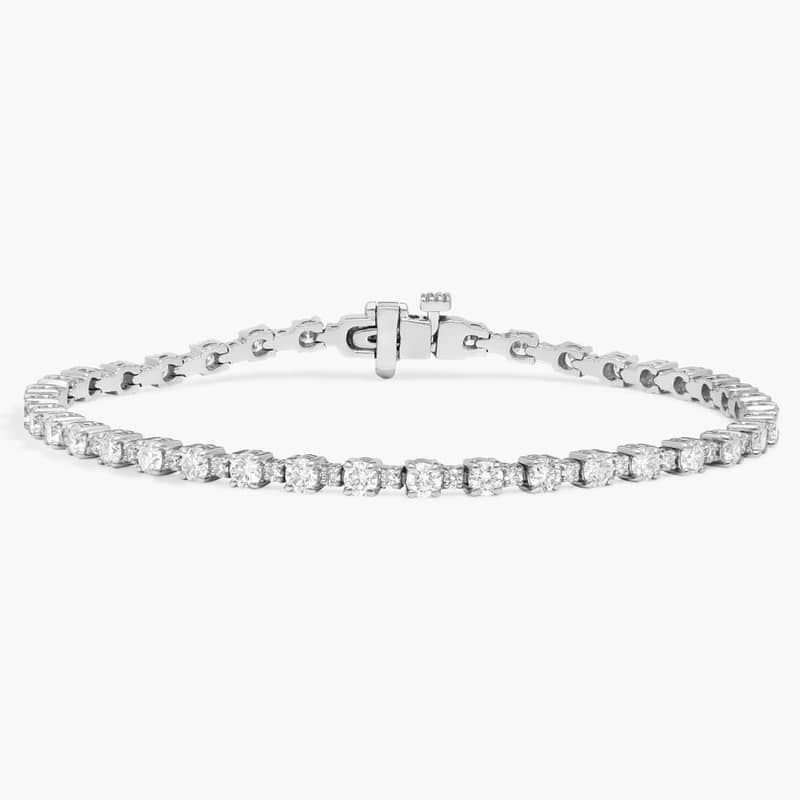 Alternating Size Diamond Tennis Bracelet in 14k White Gold (3 1/4 ct. tw.)