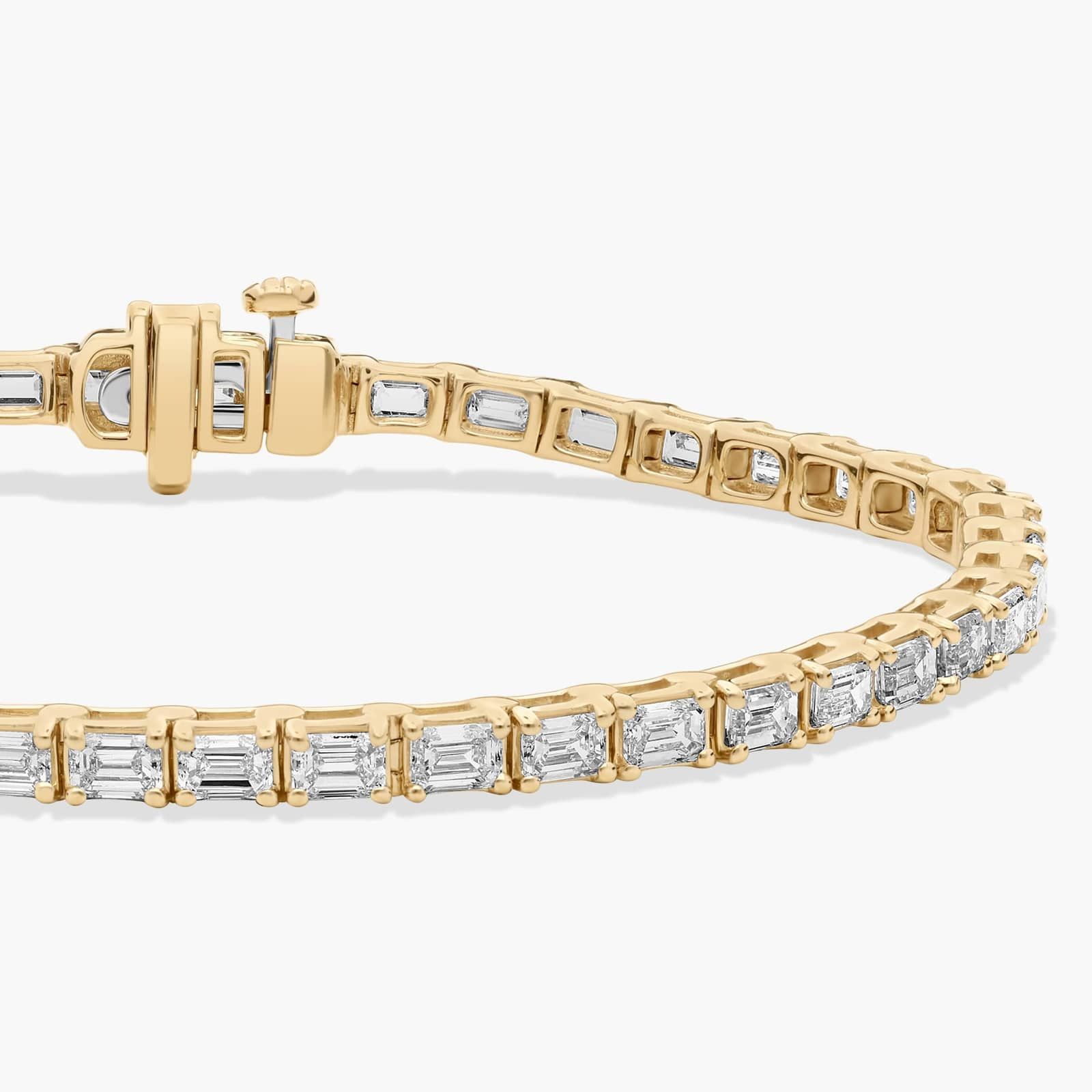 East-West Emerald Cut Diamond Tennis Bracelet in 14K Yellow Gold (5 Ct. Tw.)