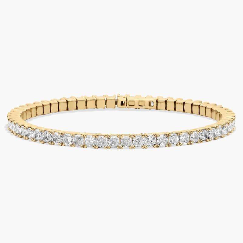 Lab Grown Diamond Cushion Flex Bangle in 18K Yellow Gold (8 Ct. TW.)