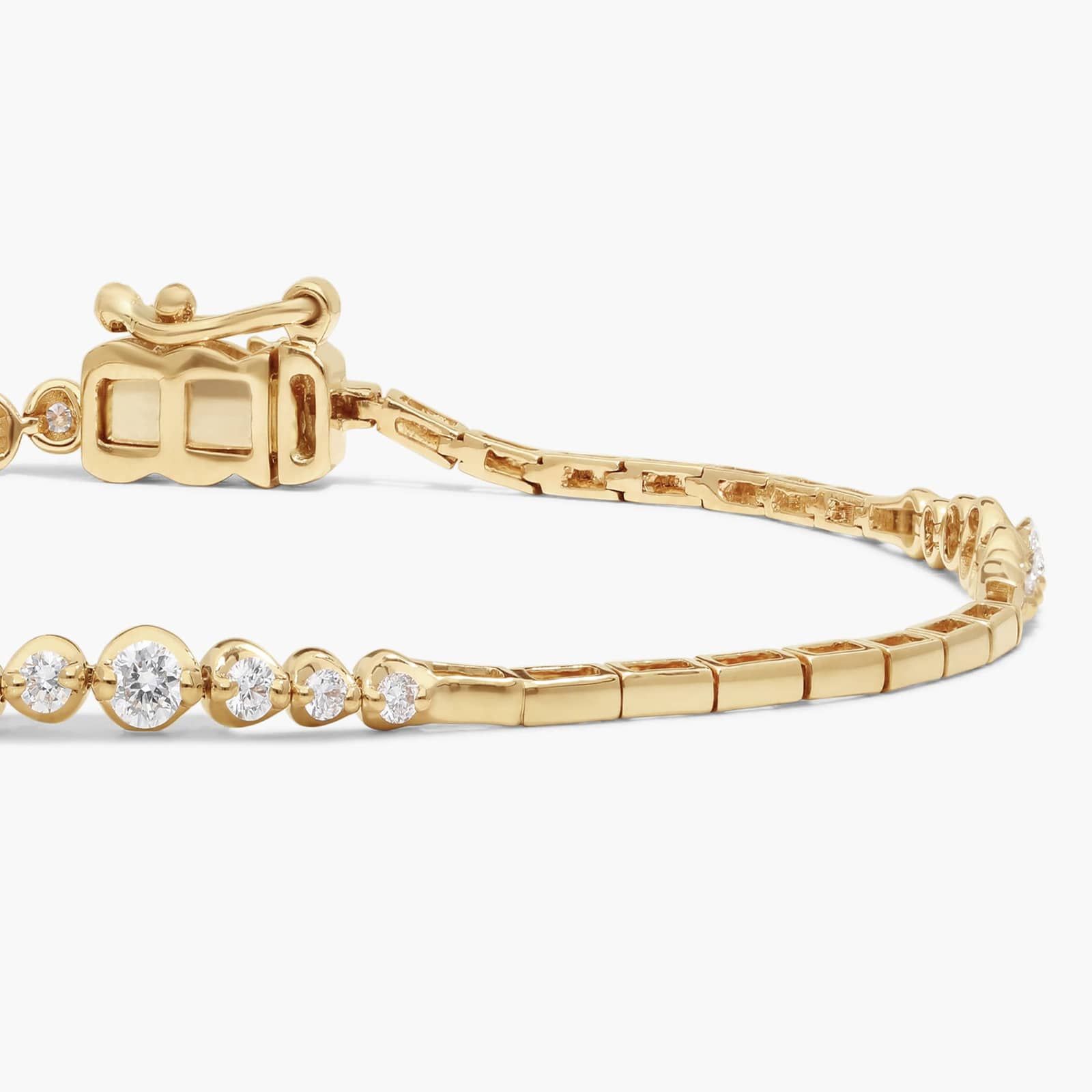 Graduating Diamond Bracelet with 0.5 CTW Round Cut Lab-Grown Diamonds in 14K Yellow Gold