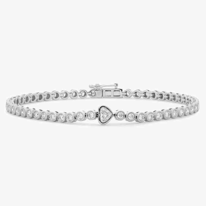 Round Diamond Tennis Bracelet with Bezel Heart Center in 14K White Gold