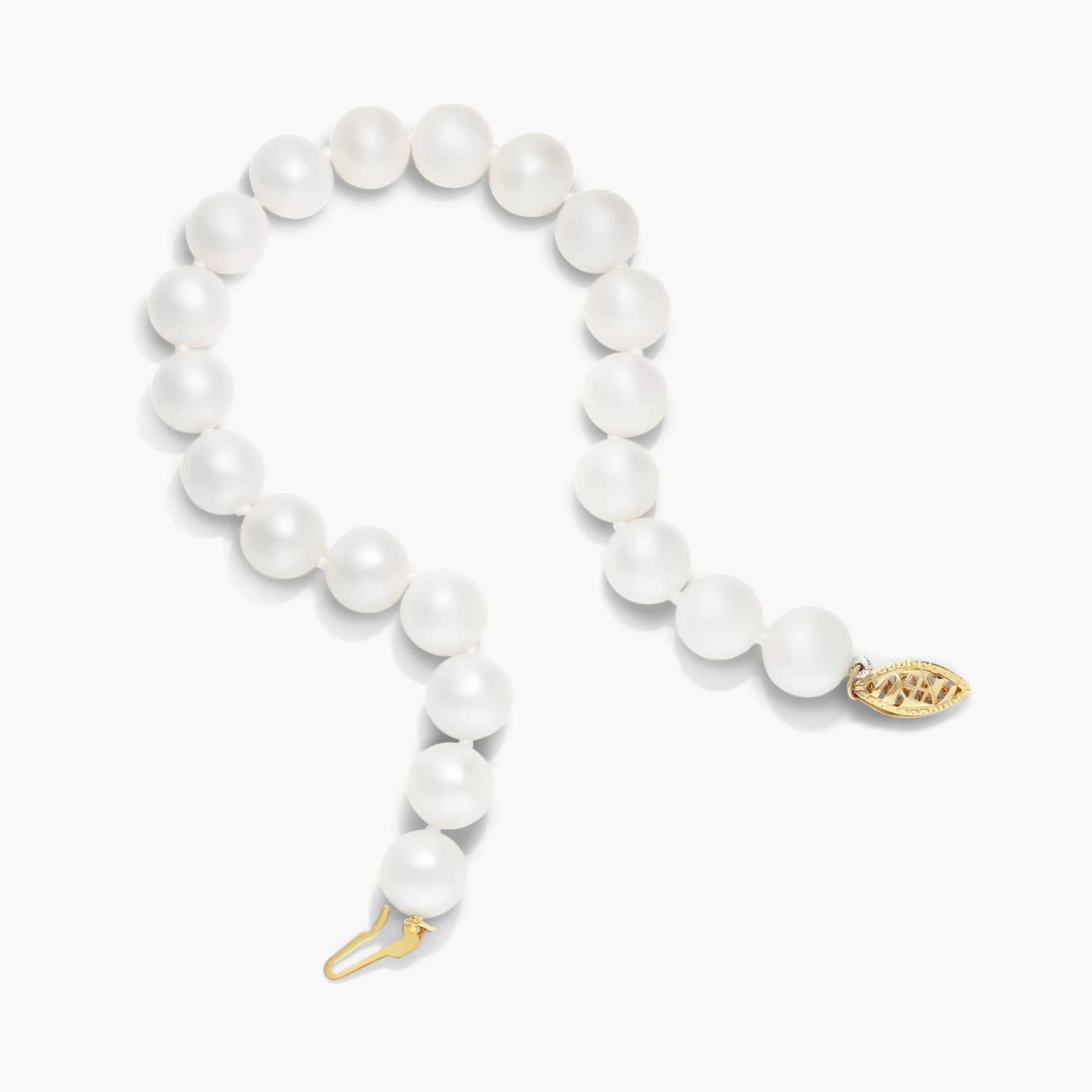 Freshwater Cultured Pearl Fish Clasp Bracelet In 14K Yellow Gold (8-9 mm) By James Allen