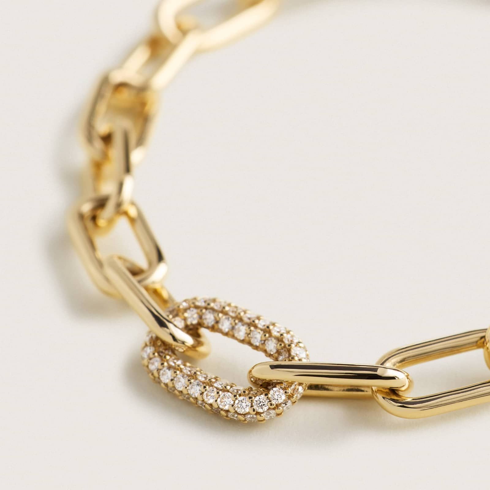 Ellipse Bracelet in 14K Yellow Gold with Diamonds