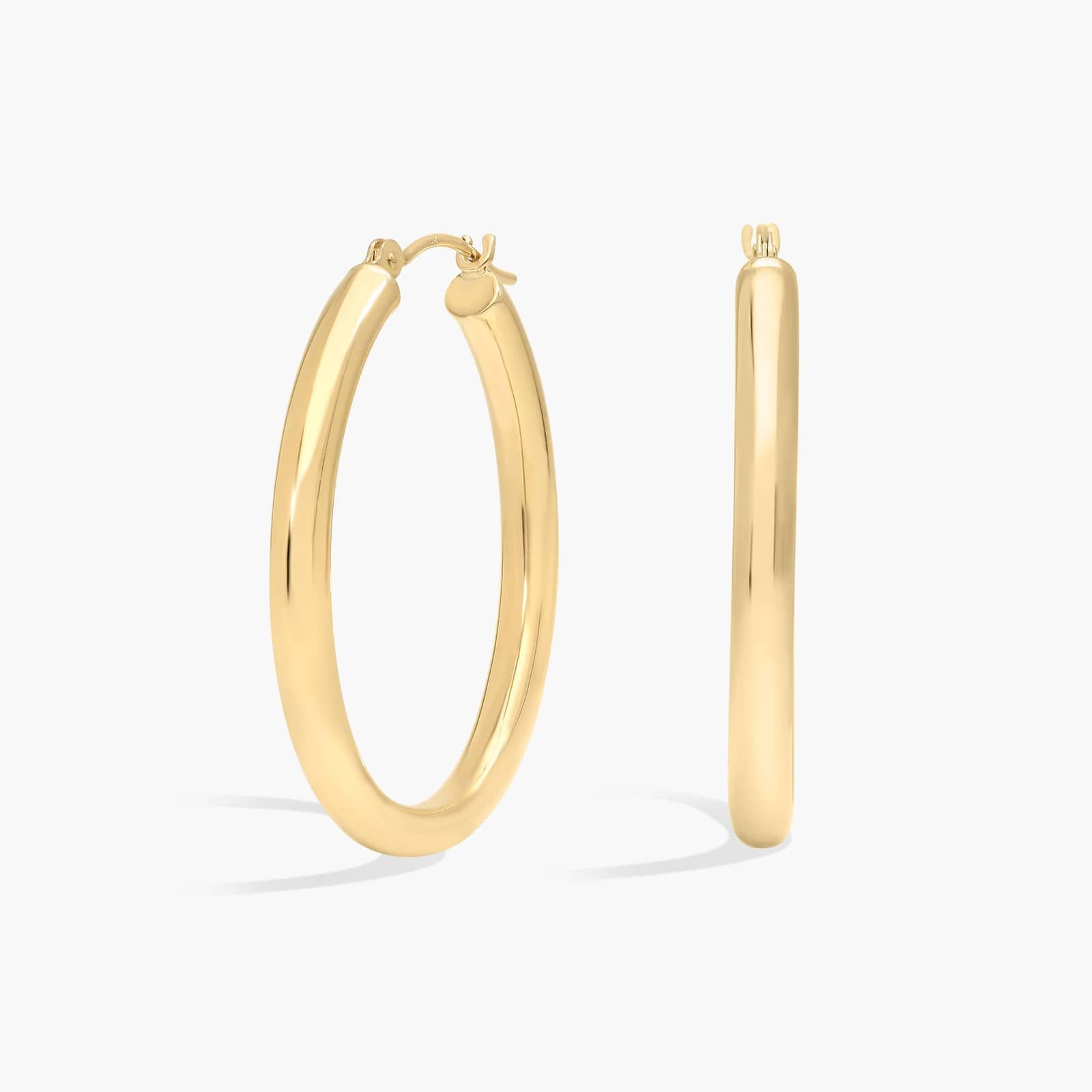Oval Hoop Earrings (3x30mm) in 14K Yellow Gold