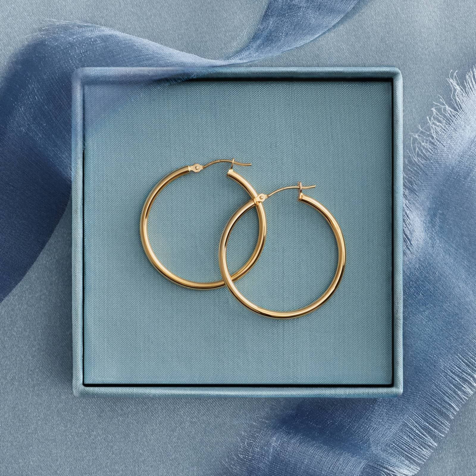 Round Hoop Earrings (2x30mm) in 14K Yellow Gold