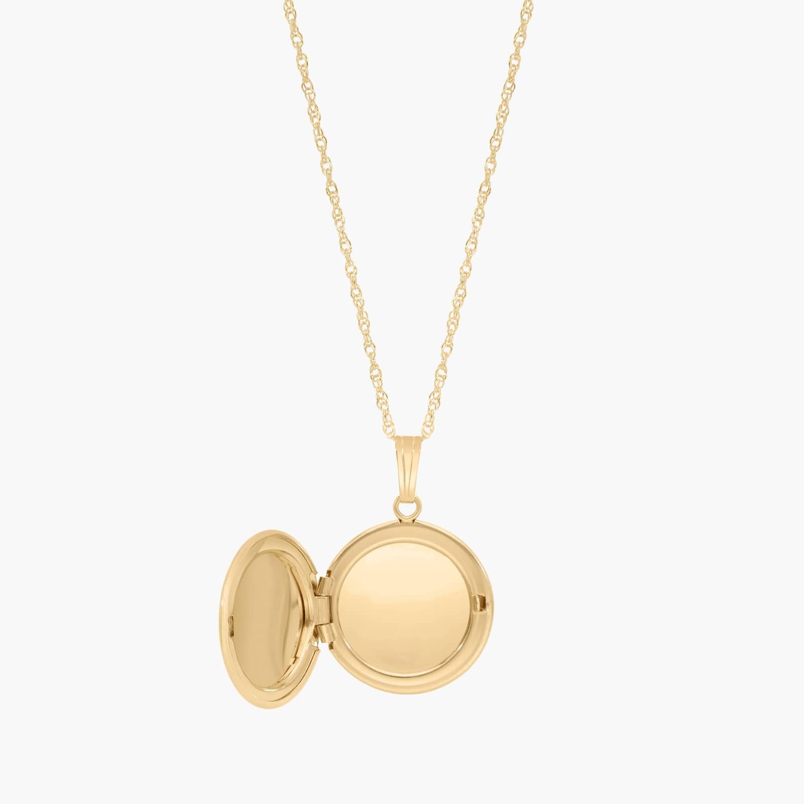 Round Locket Necklace in 14K Yellow Gold