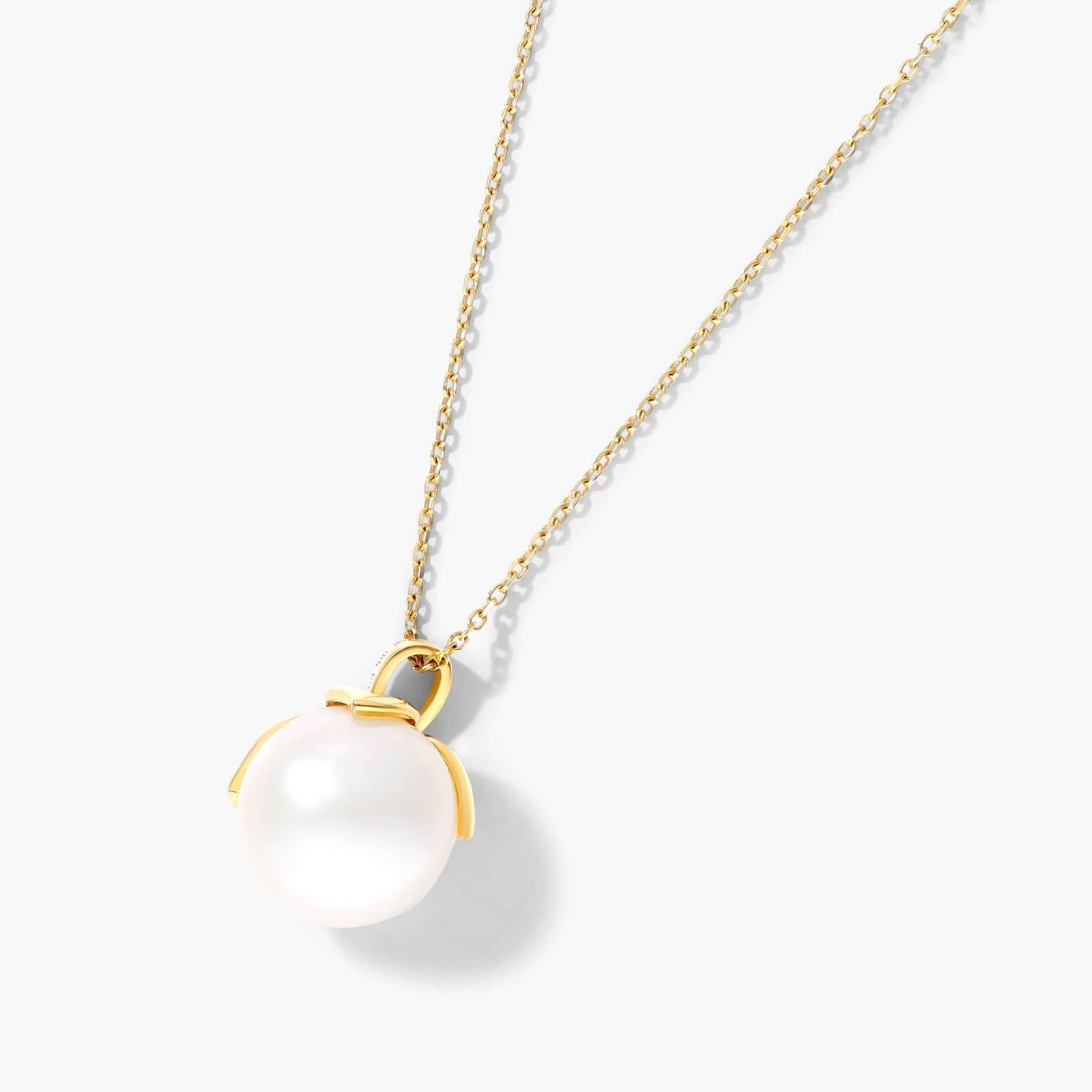 14K Yellow Gold Freshwater Cultured Pearl Wire Leaf Necklace (11-12 mm)