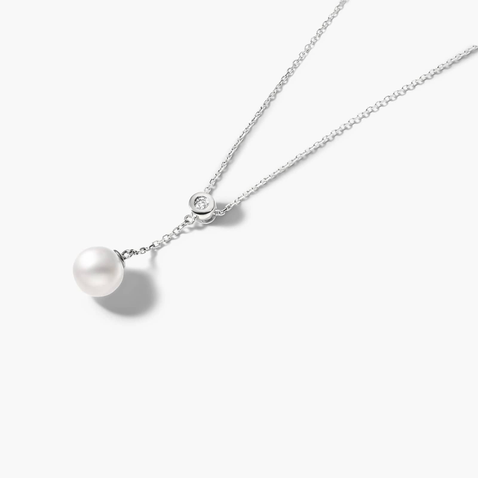 14K White Gold Freshwater Cultured Pearl and Bezel Set Diamond Drop Necklace (8.0-8.5mm) By James Allen
