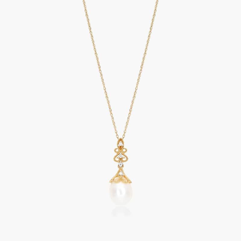 14K Yellow Gold Vintage Inspired Freshwater Cultured Pearl and Diamond Drop Necklace (9.0-9.5mm) By James Allen