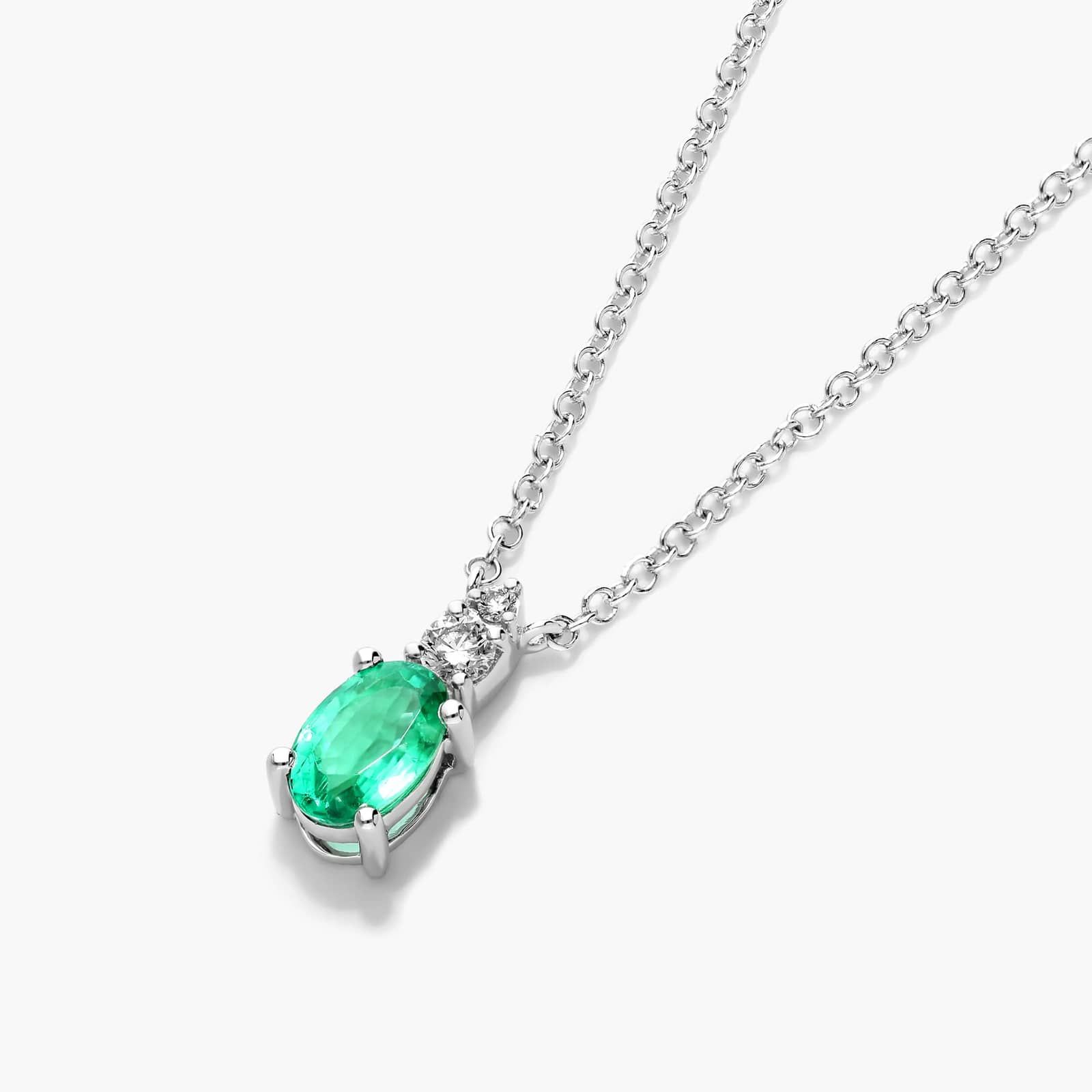 14K White Gold Emerald and Diamond Necklace By James Allen