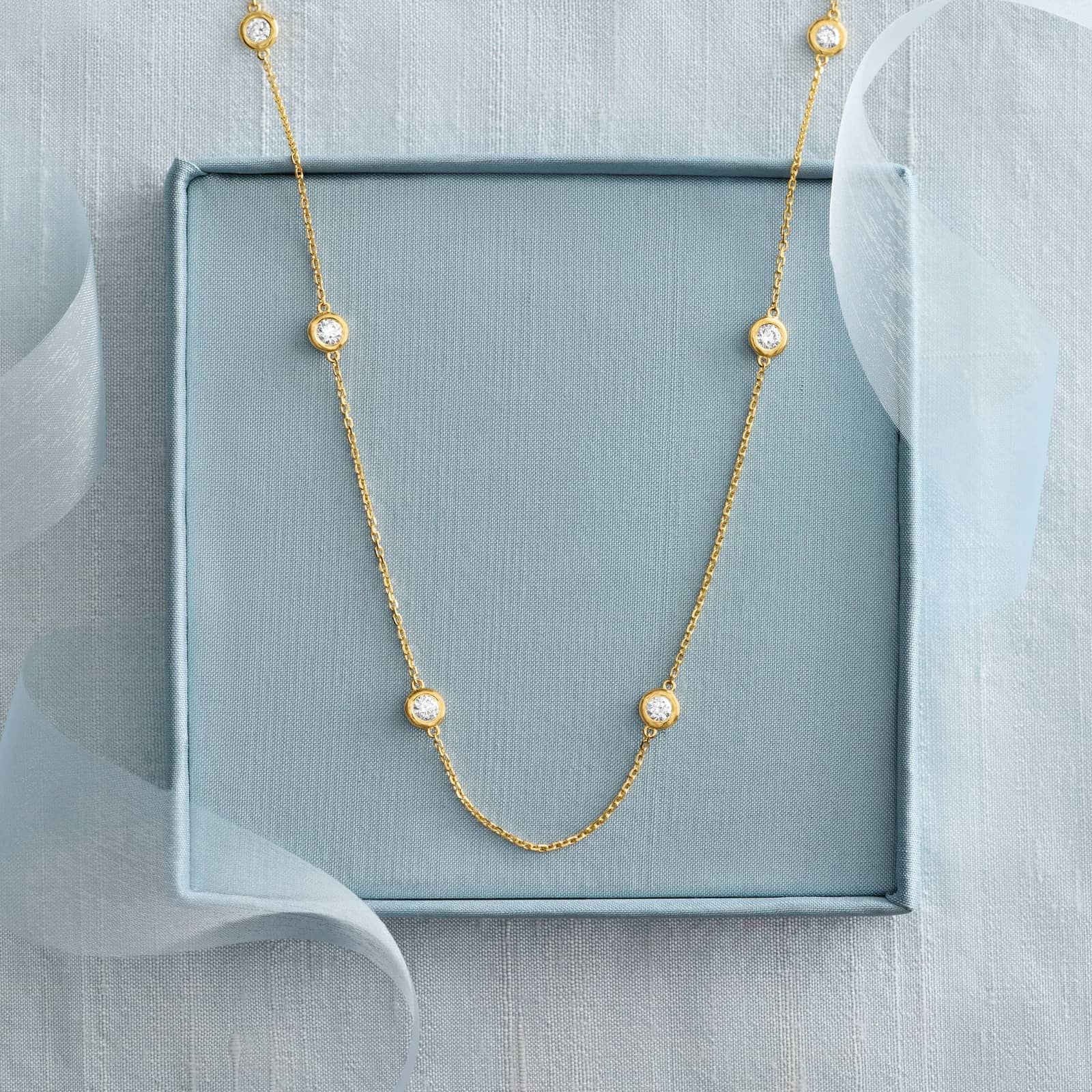 Eight-Stone Lab-Grown Diamond Station Necklace in 14K Yellow Gold (1 ct.tw.)
