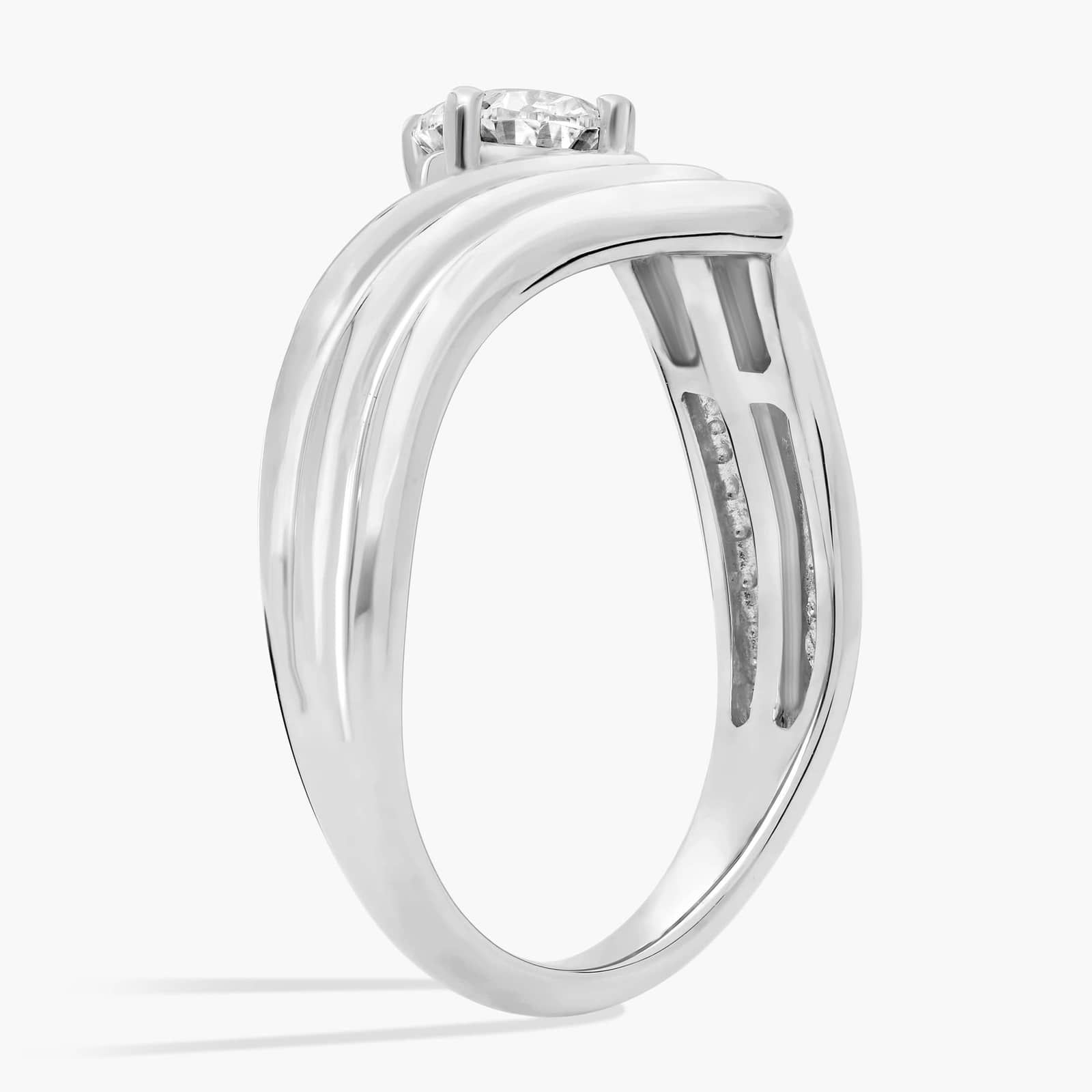 Oval Solitaire Diamond 3 Row Chevron Ring in 14K White Gold (3/4 Ct. Tw.)