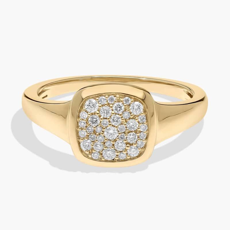 Diamond Cluster Signet Ring in 14K Yellow Gold (1/5 Ct. Tw.)