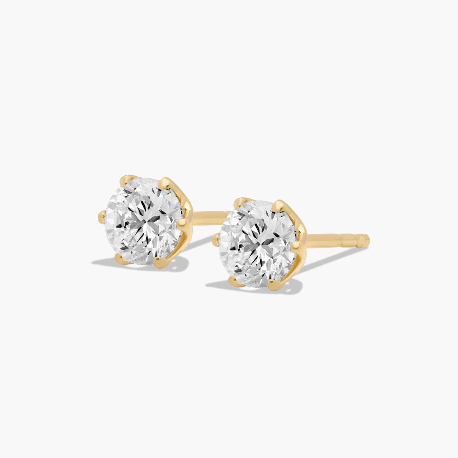 Scallop Basket 0.75 CTW Diamond Stud Earrings In 14K Yellow Gold