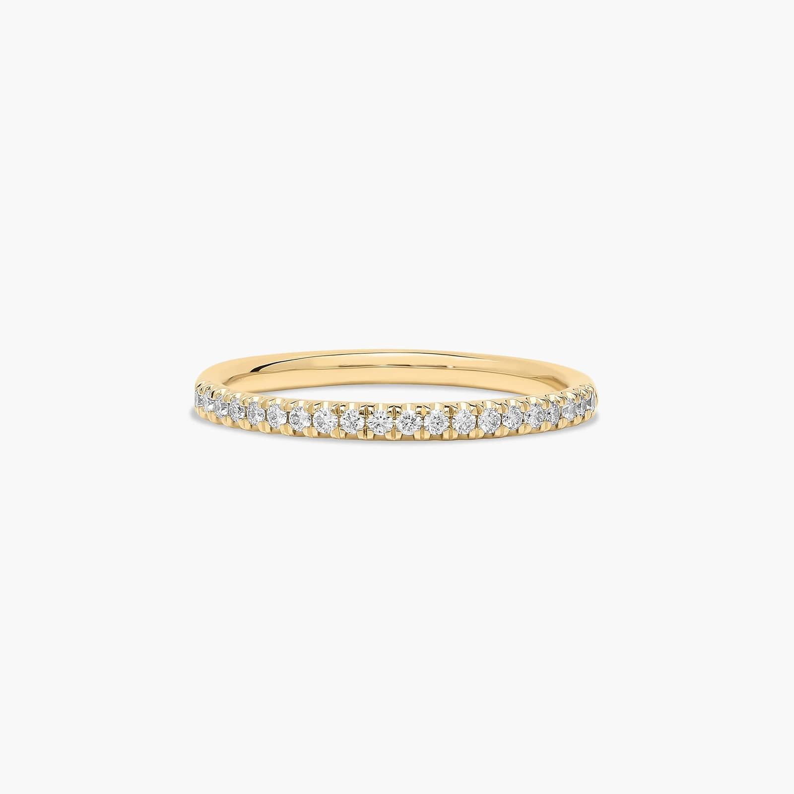 Falling Edge Pavé Diamond Wedding Ring In 18K Yellow Gold (1.50mm)