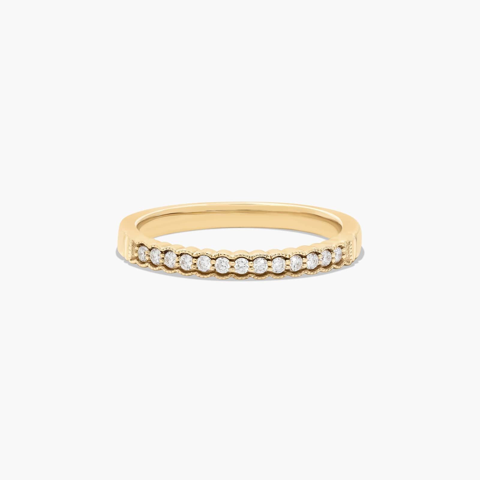 Regal Diamond Wedding Ring In 18K Yellow Gold (2.20mm)