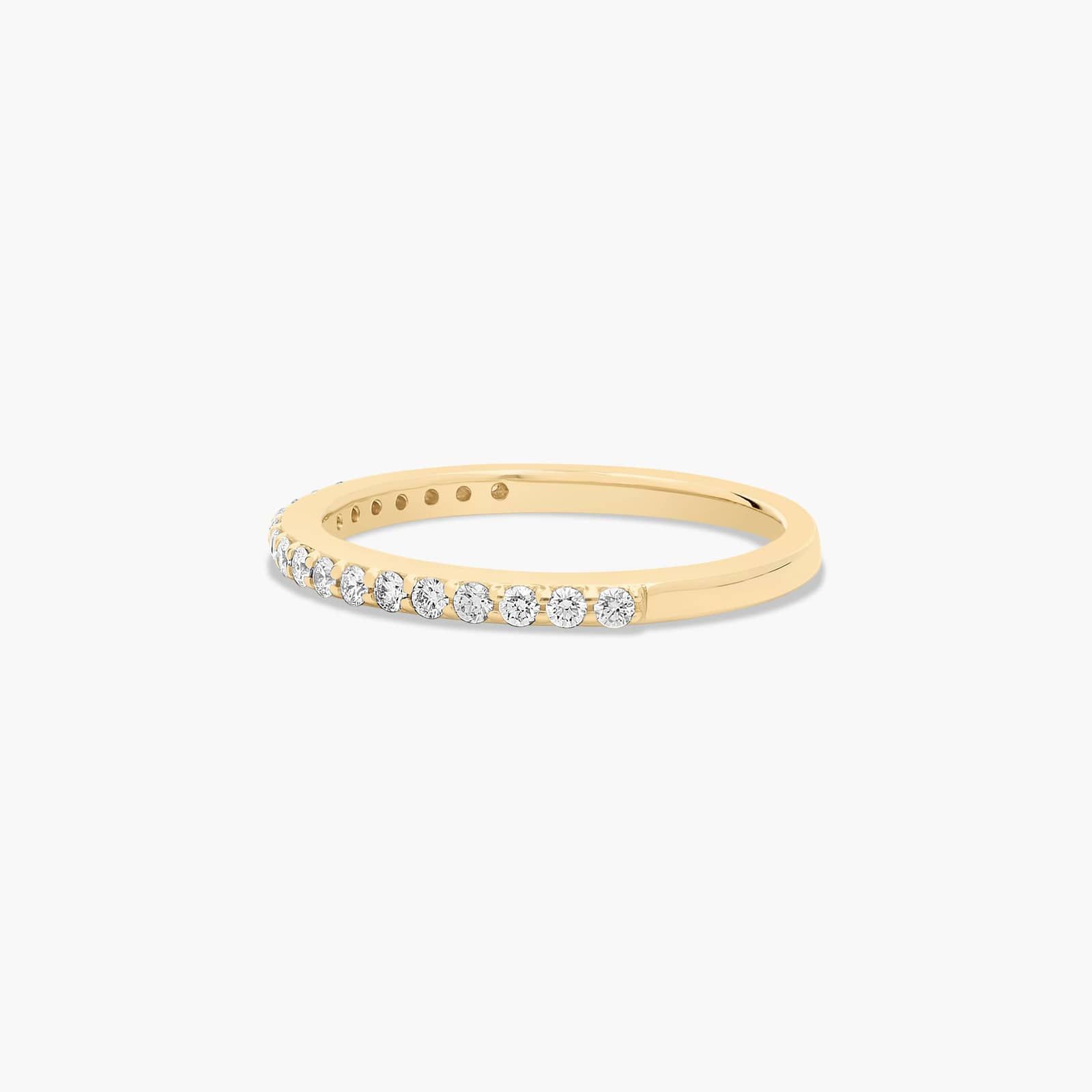 Antique Clover Pavé Diamond Wedding Ring In 18K Yellow Gold (2.00mm)